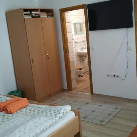 Apartment Szentmarton Vendeghaz *